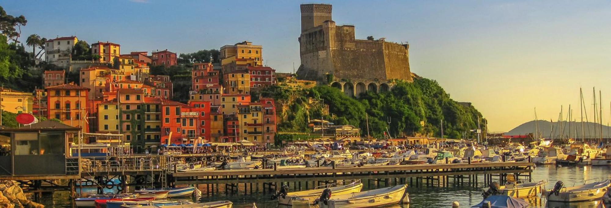 Appartamento Con Parcheggio Vicino Alla Stazione E Centro La Spezia Exterior photo